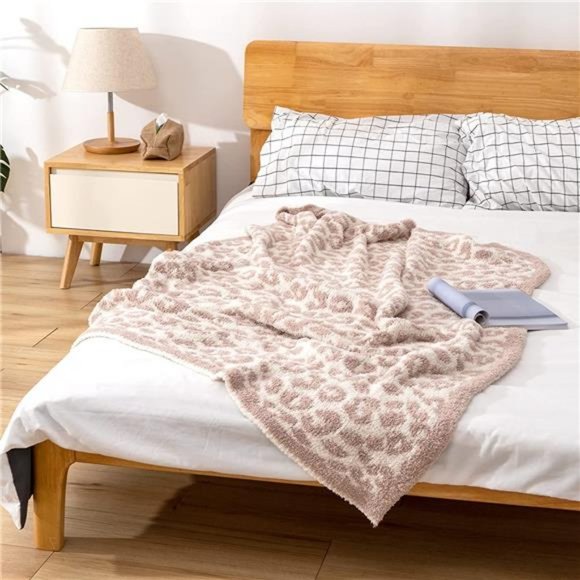 Throw Blanket, Leopard Print Ultra Soft Fleece Blanket (50"x60", Cream) - Picture 5 of 6